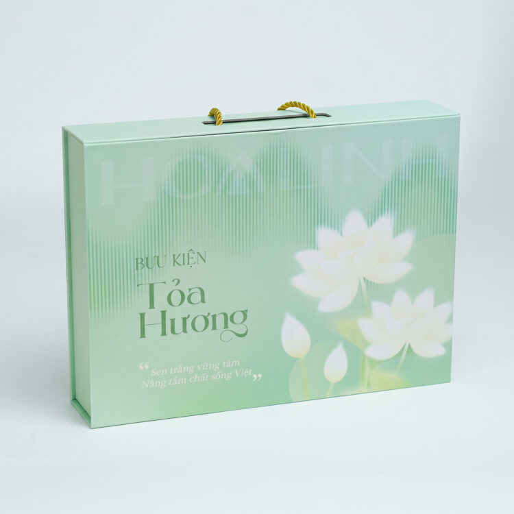 Hộp sản phẩm kỷ niệm 25 năm Hoa Linh – Tỏa hương Mềm mượt